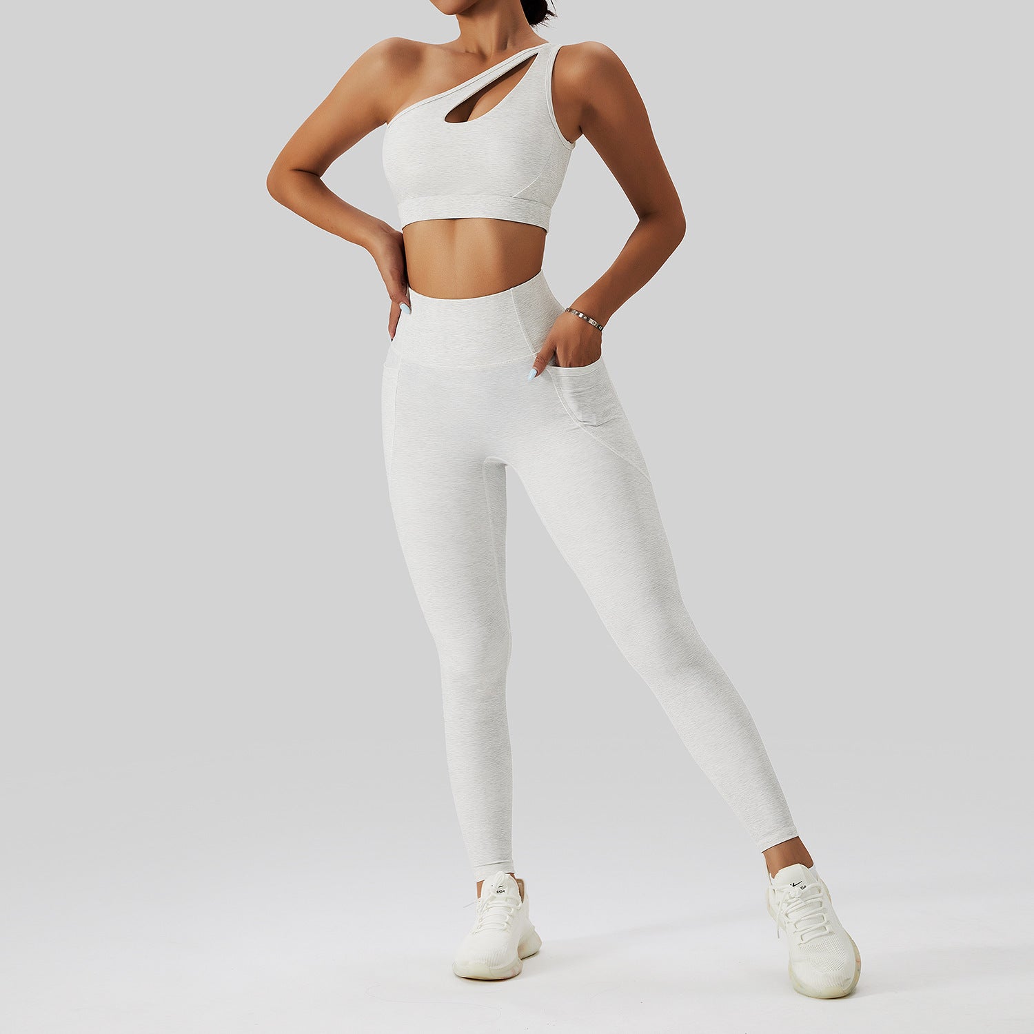 Sally Yoga Set by Pear Girly